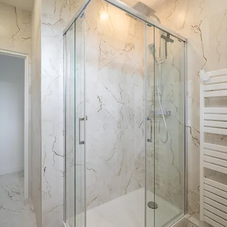 Appartement Le Versaillais - Proche Chateau De Et 15 Min Rer Paris Versailles