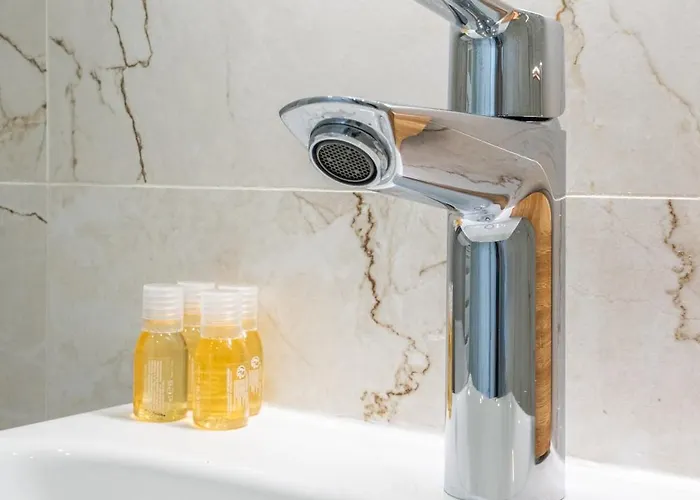 Le Versaillais - Proche Château De Et 15 Min Rer Paris Apartamento Versalhes